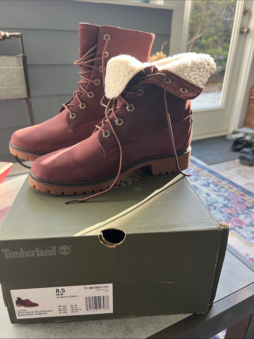 Timberland Women's Burgundy Lace-Up Foldable Shearling Cuff Boots